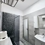 Ellamar Center * Makarska