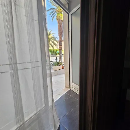 Ellamar Center * Makarska