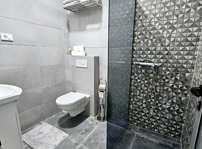 Daire Ellamar Center *